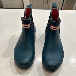 Hunter Chelsea boots, size 8